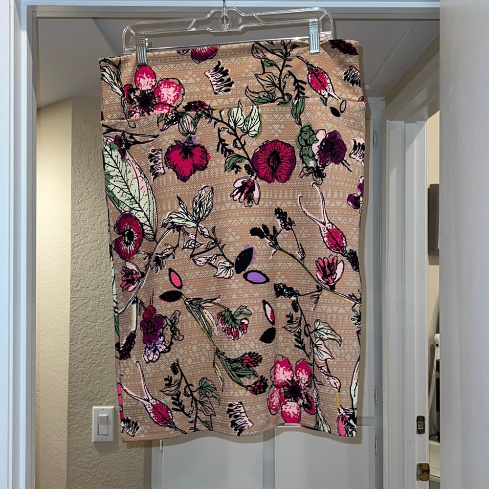 Tan floral Cassie skirt